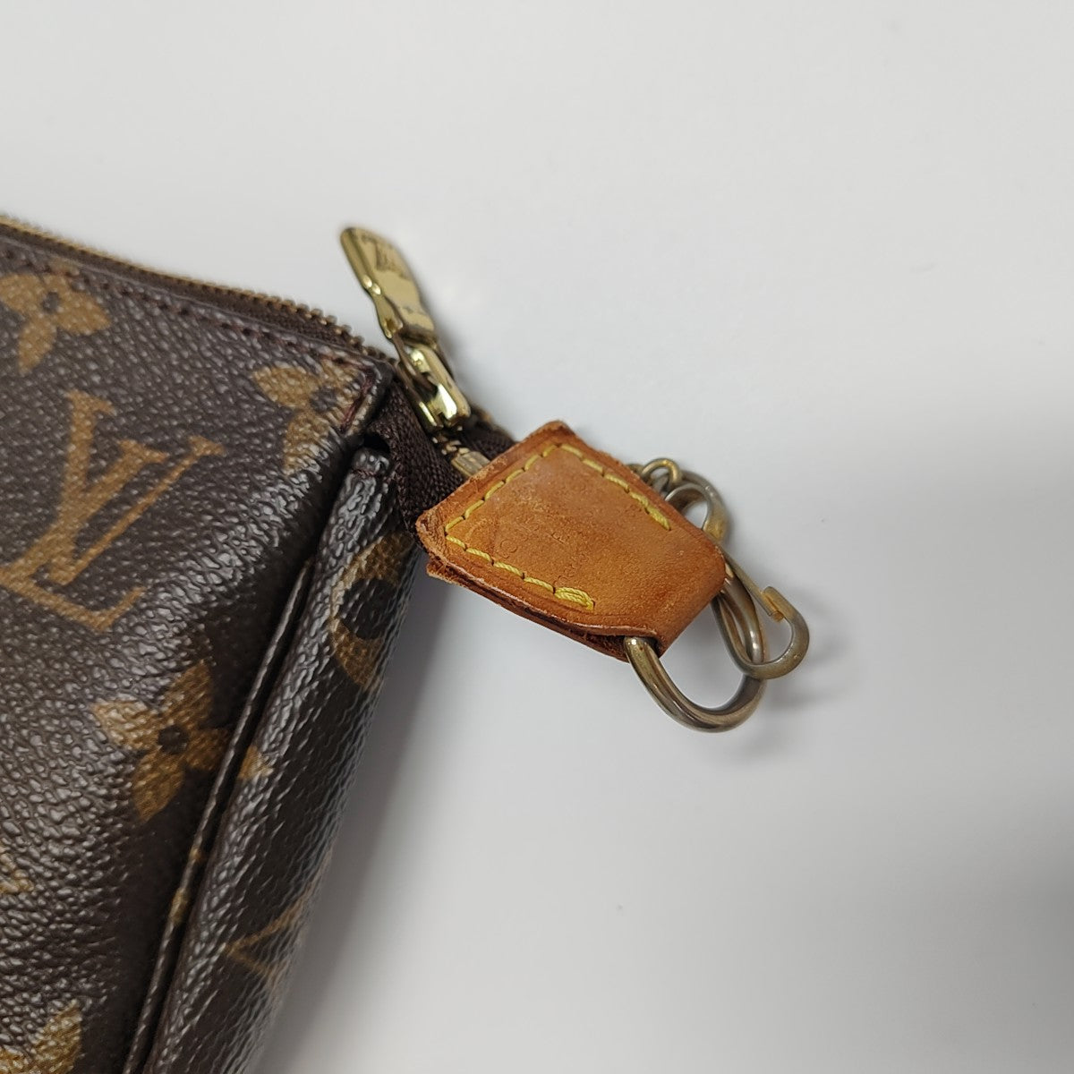 ACCESSOIRES Monogram Coated Canvas Brown