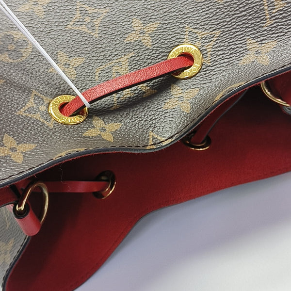 NÉONOÉ MM Monogram Coated Canvas Brown
