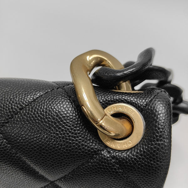 Medium Quilted Grained Calfskin Black