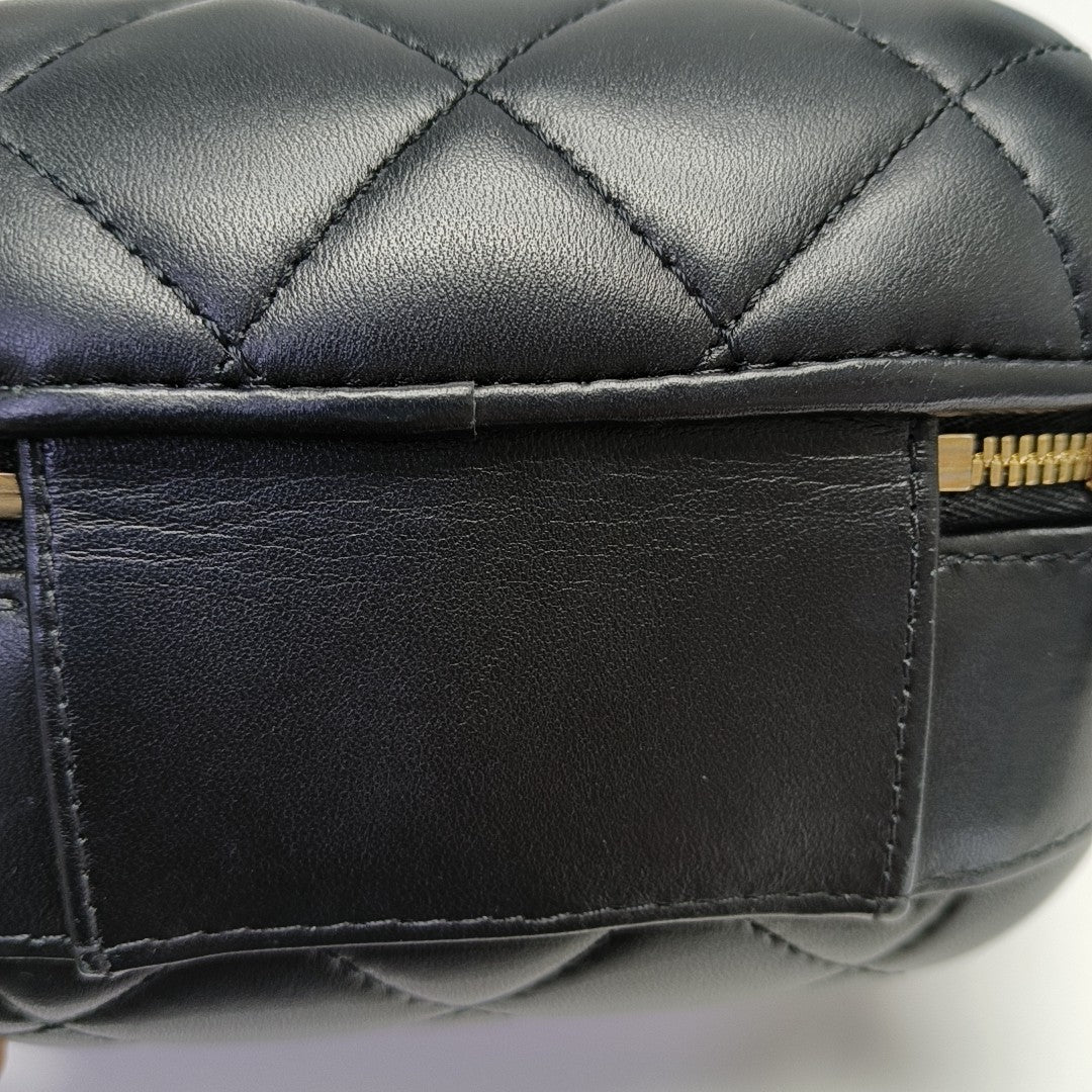 Quilted Lambskin Shoulder Bag Black