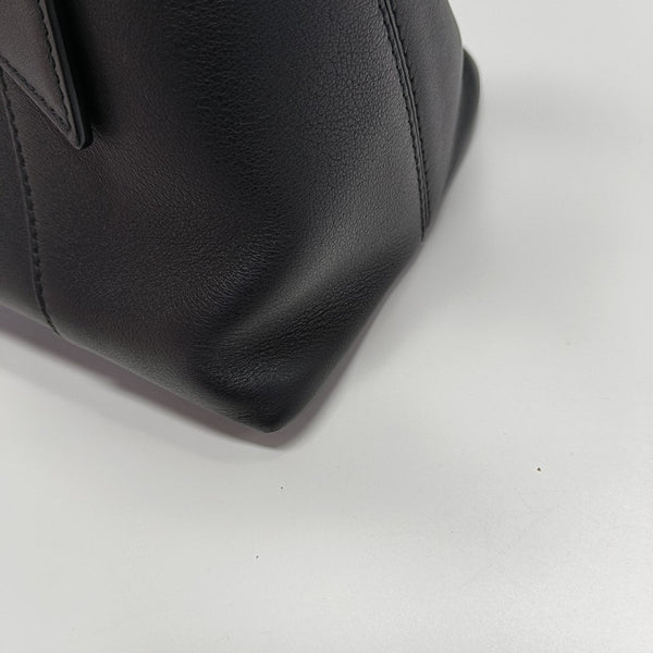 Downtown Medium Calfskin Black
