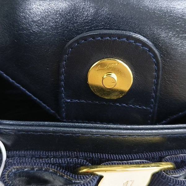 Vara Small Calfskin Black