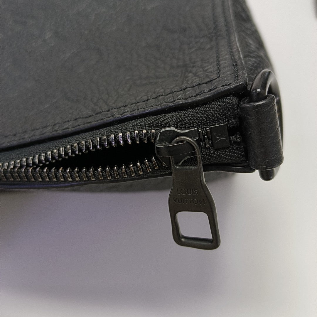 TRIANGLE Monogram Calfskin Black