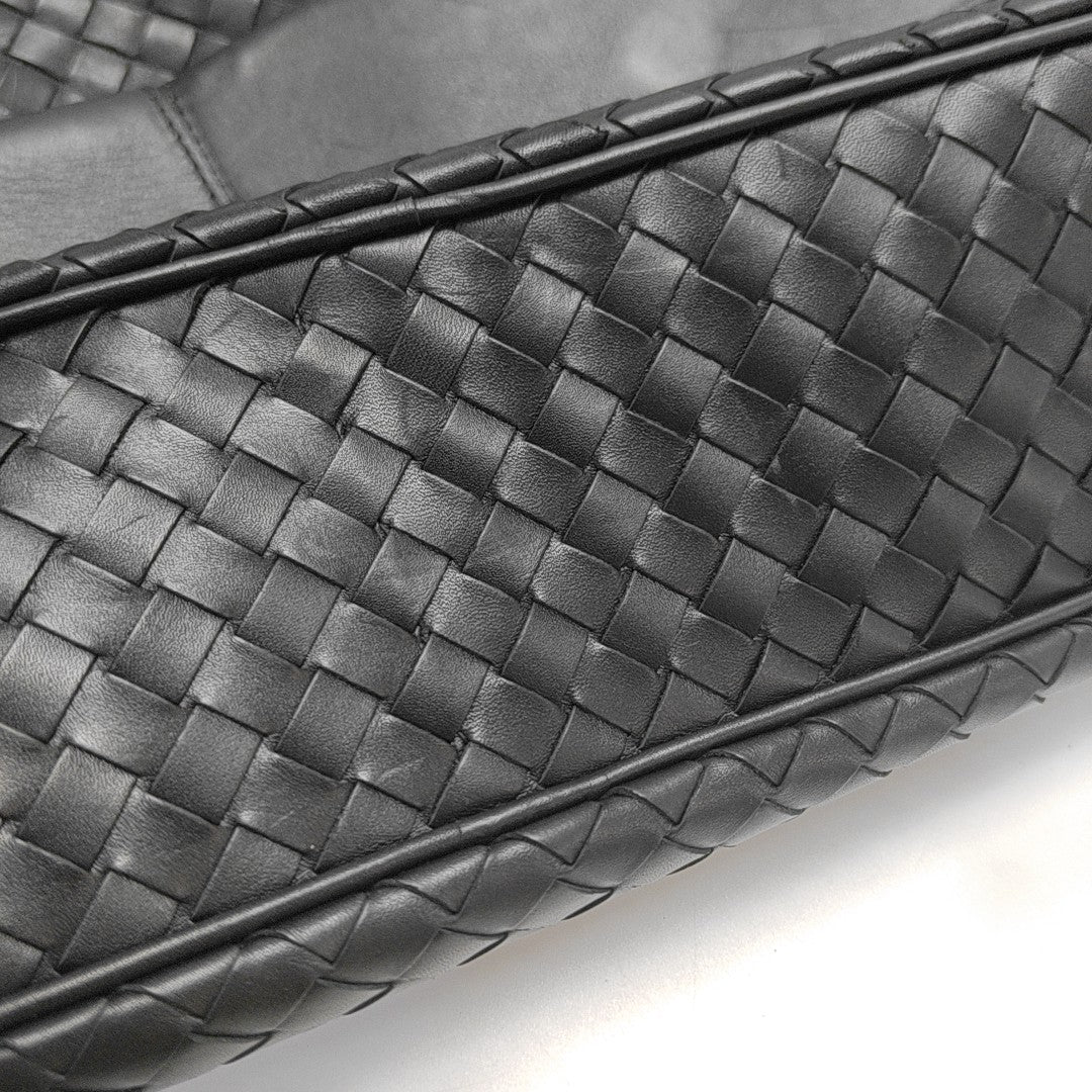 Calfskin Shoulder Bag Black