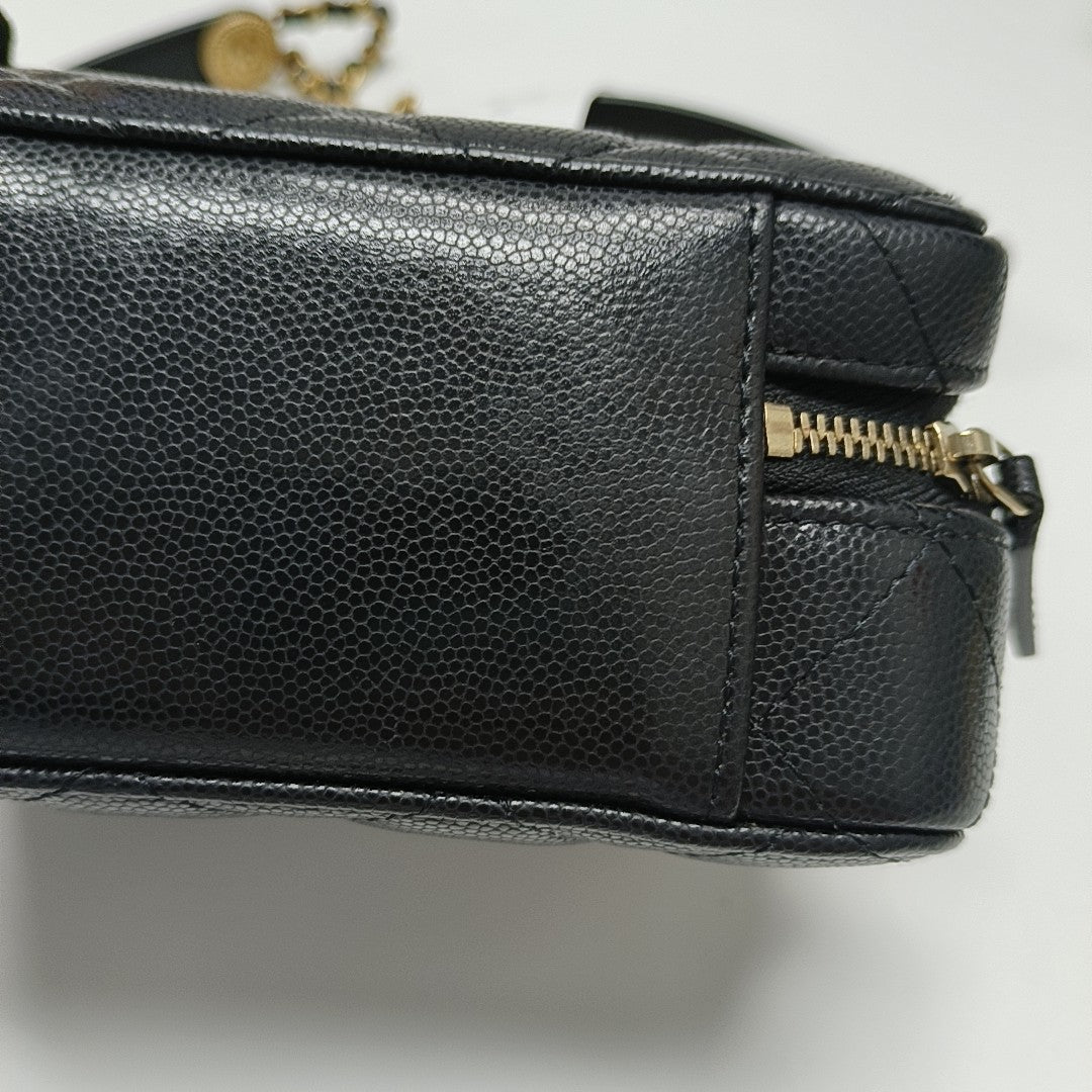 Quilted Grained Calfskin Shoulder Bag Black