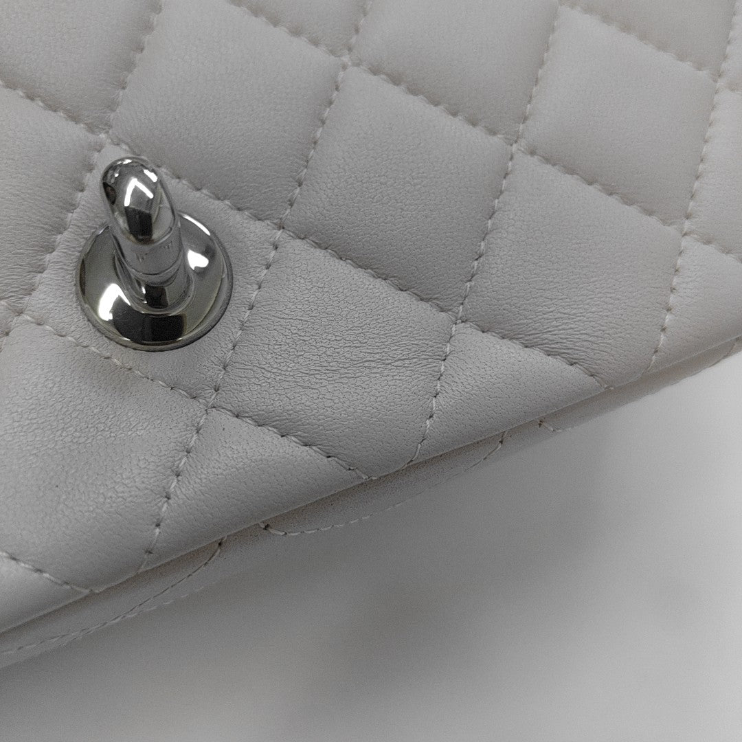 CLASSIC FLAP Mini Quilted Lambskin Pink