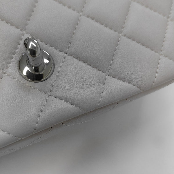 CLASSIC FLAP Mini Quilted Lambskin Pink