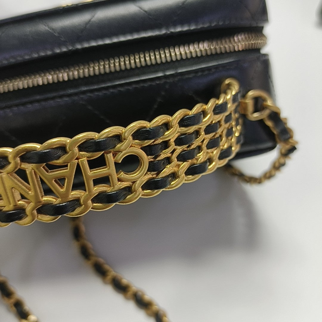 Quilted Calfskin Shoulder Bag Black