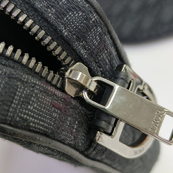 Saddle Medium Oblique Canvas Black