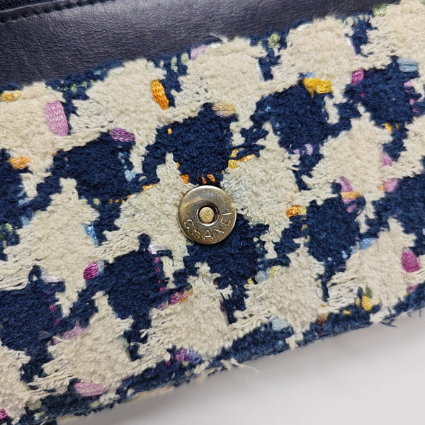 CHANEL 19 WOC Wool Beige