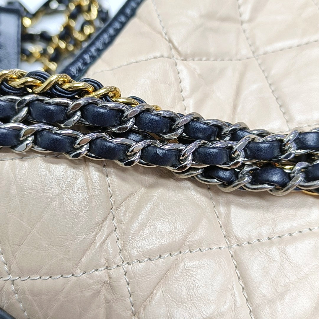 GABRIELLE Small Quilted Calfskin Beige