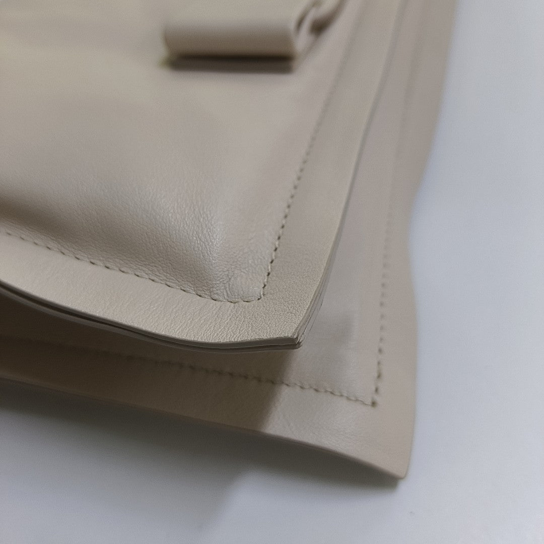 Viva Mini Calfskin White