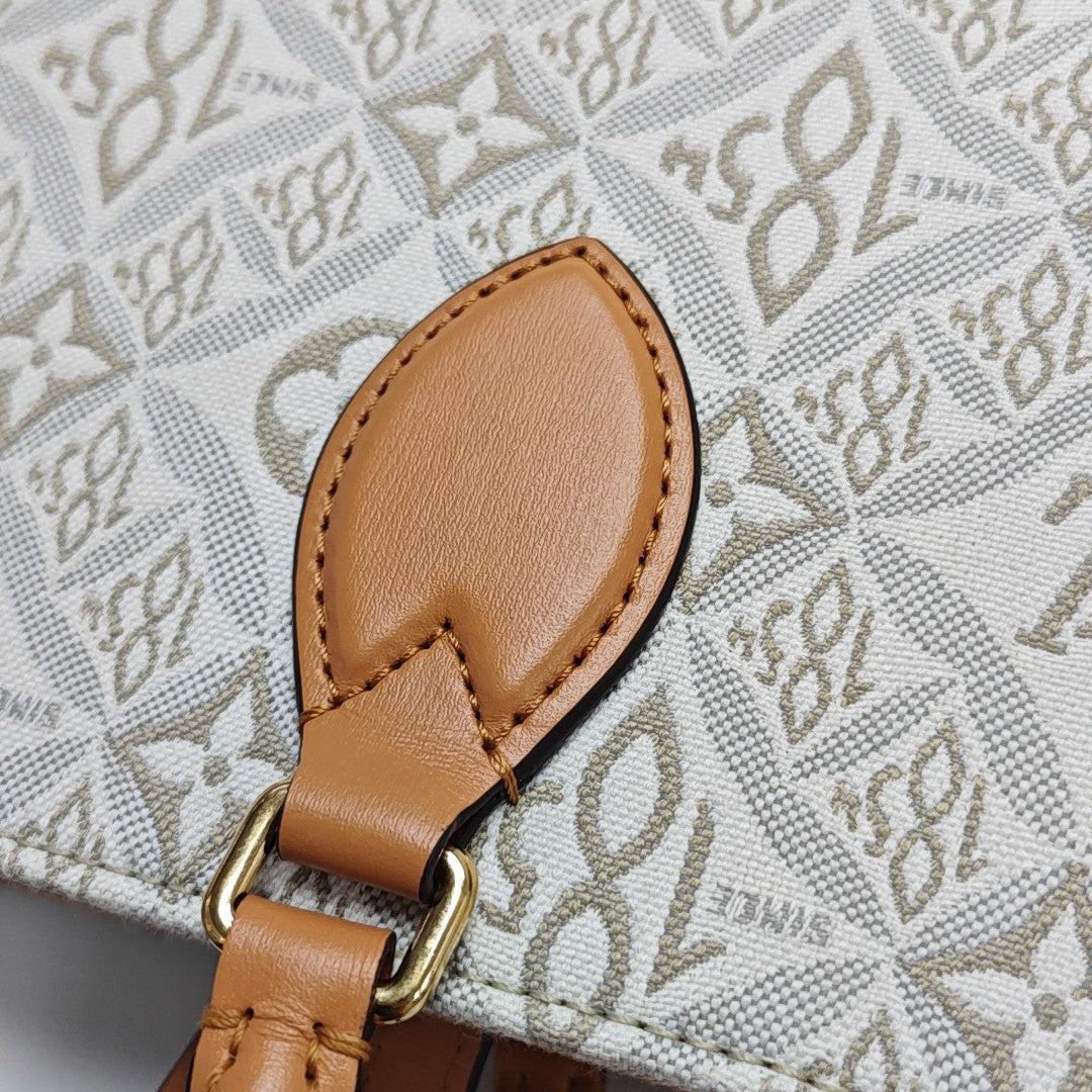 ONTHEGO MM Fabric White