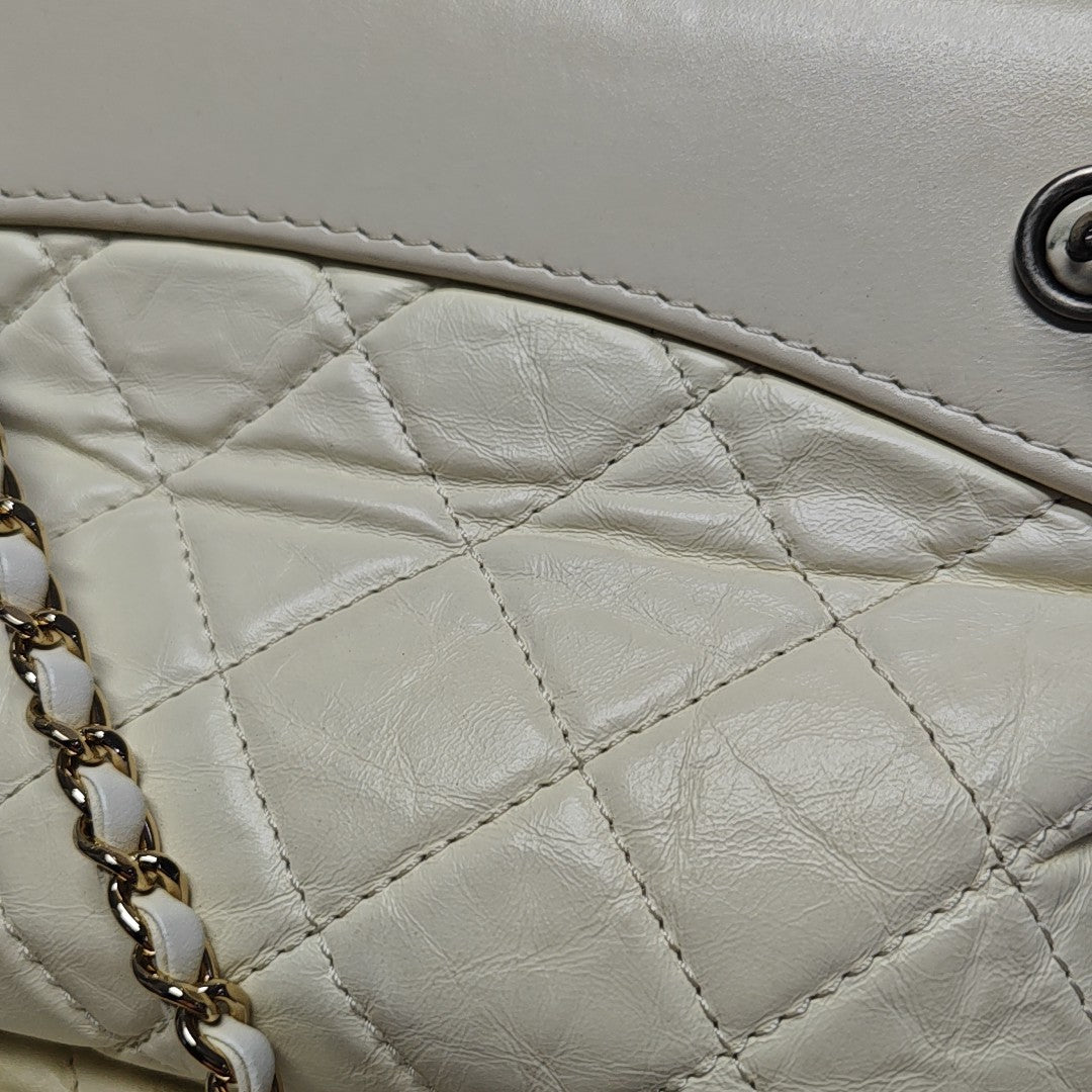 GABRIELLE Small Quilted Calfskin White