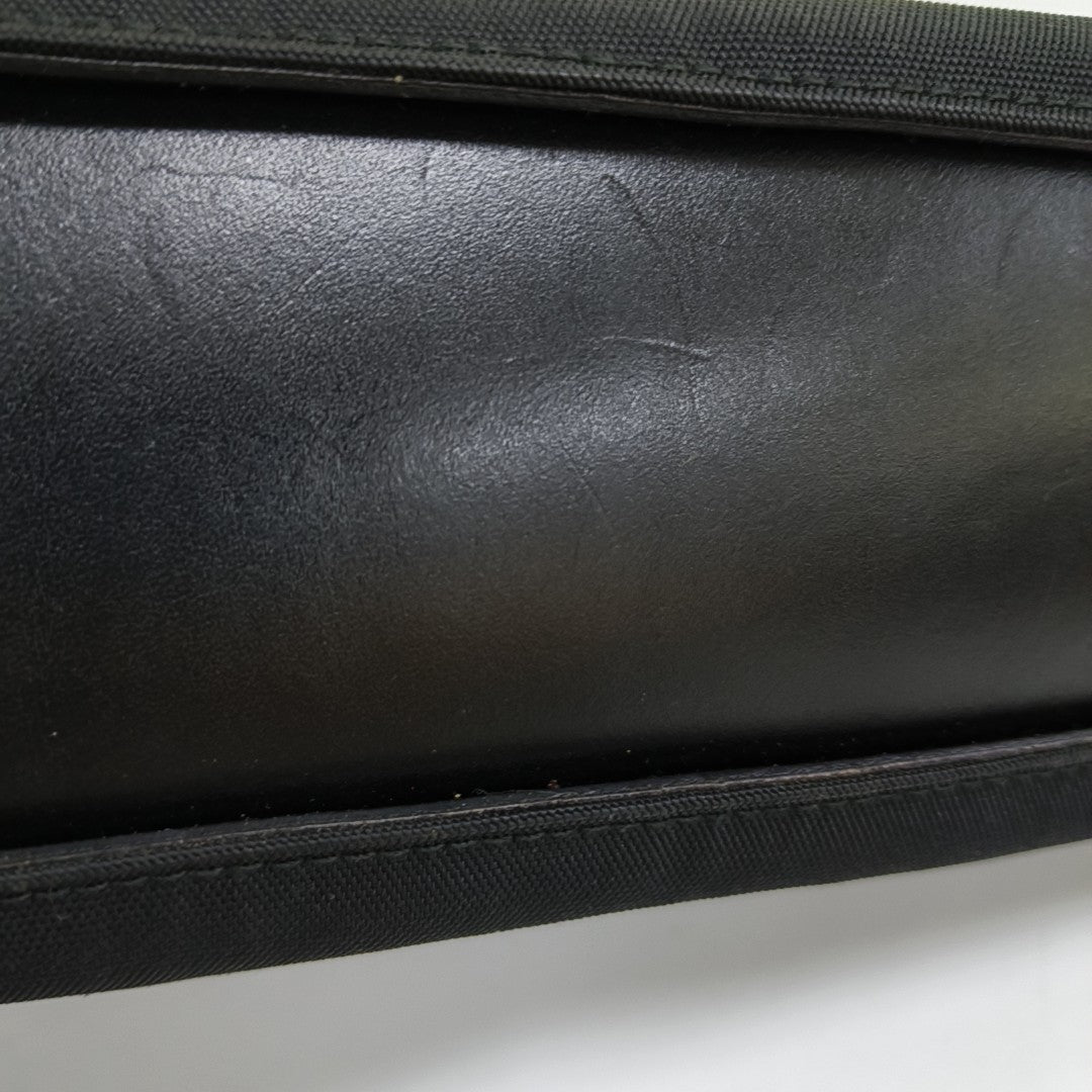 Canvas Black
