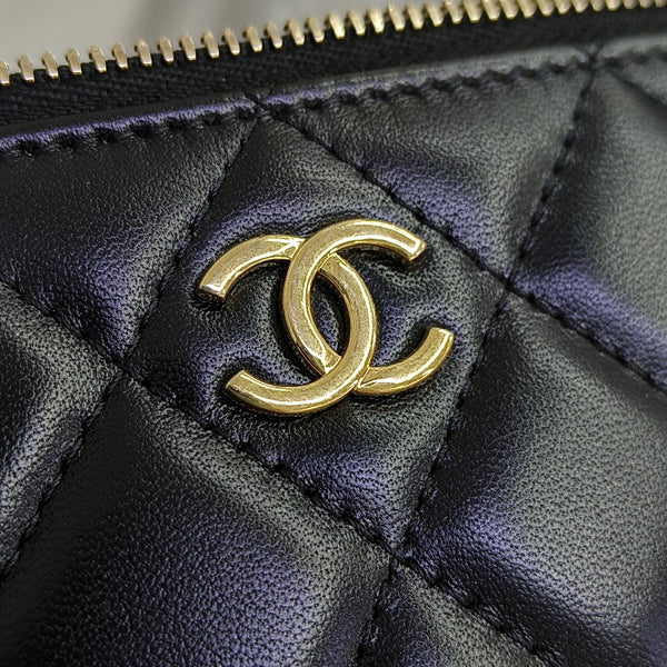 VANITY CASE Small Quilted Lambskin Black
