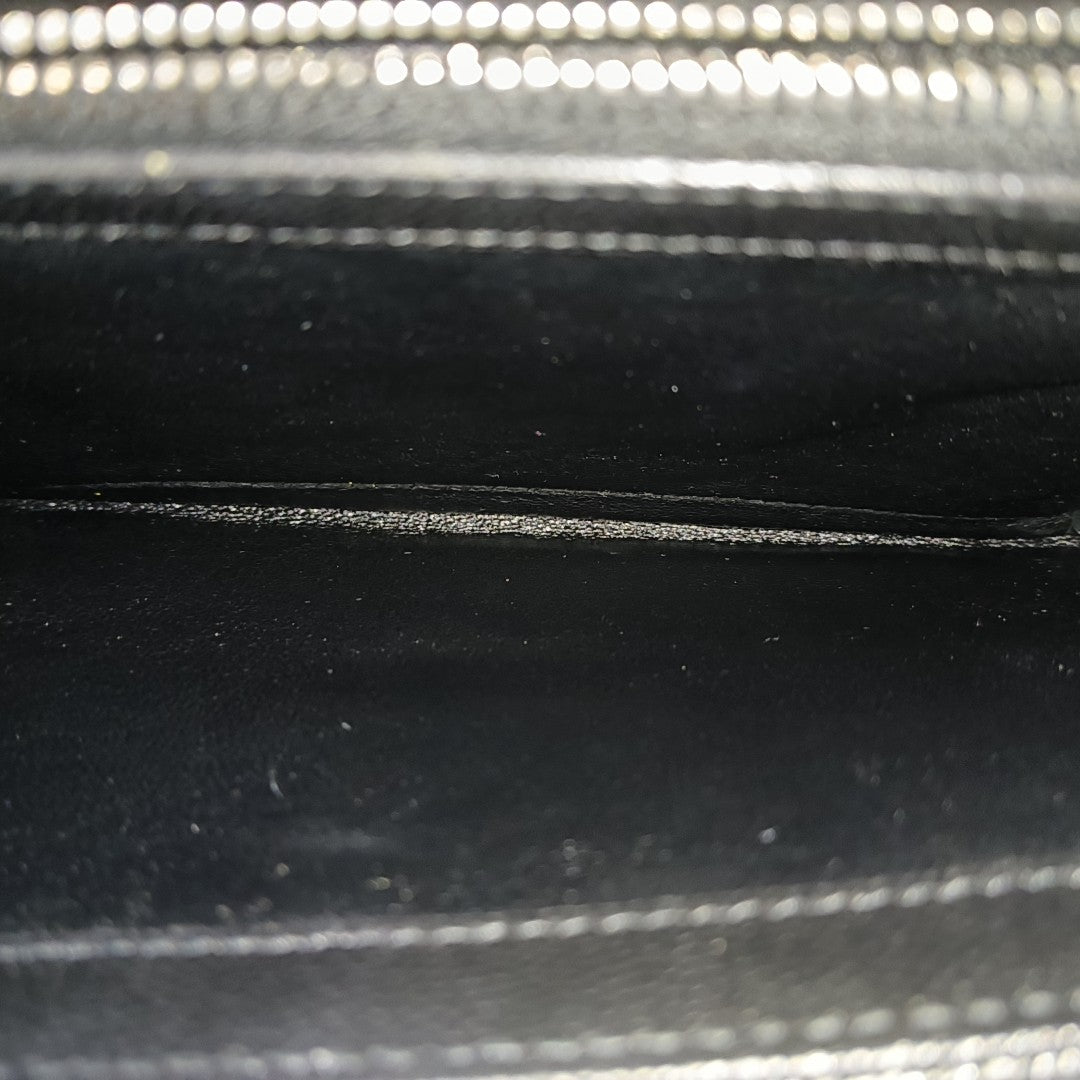 MONOGRAM Medium Chevron Calfskin Black