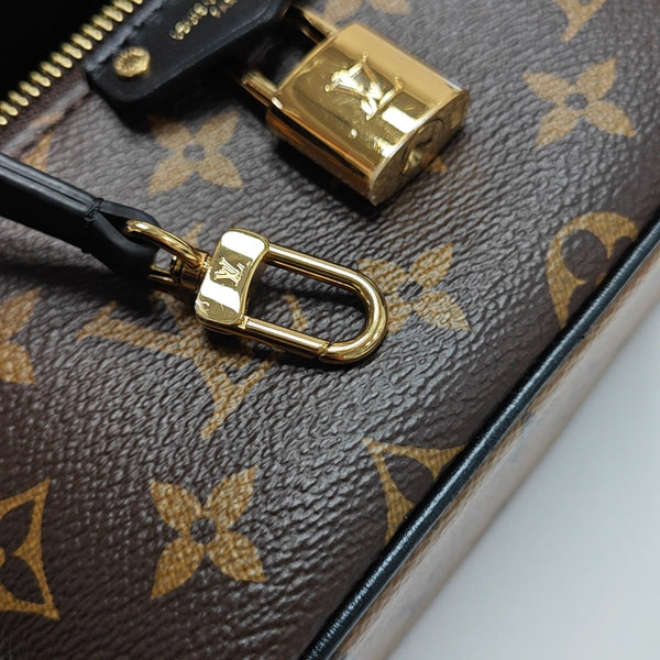 Vanity Chain Pouch Monogram Coated Canvas Brown