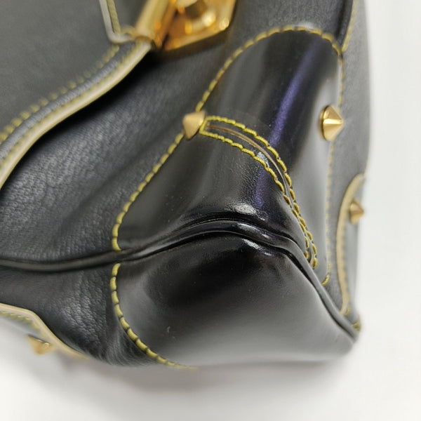 L'ESSENTIEL Calfskin Black