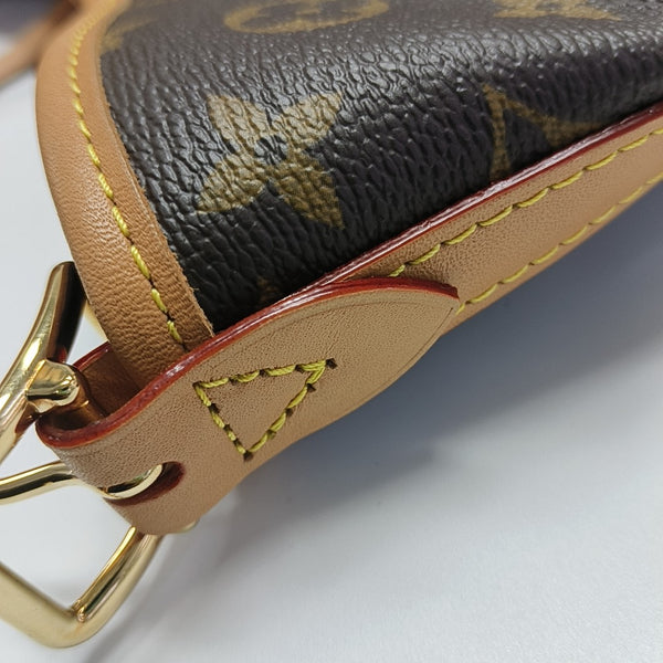 CARRYALL PM Monogram Coated Canvas Brown