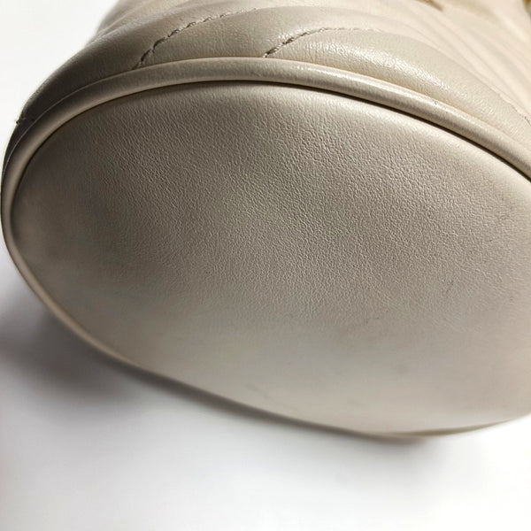 Authenticated pre-owned  GG Marmont Mini Quilted Calfskin White - Bucket Bag at Looply