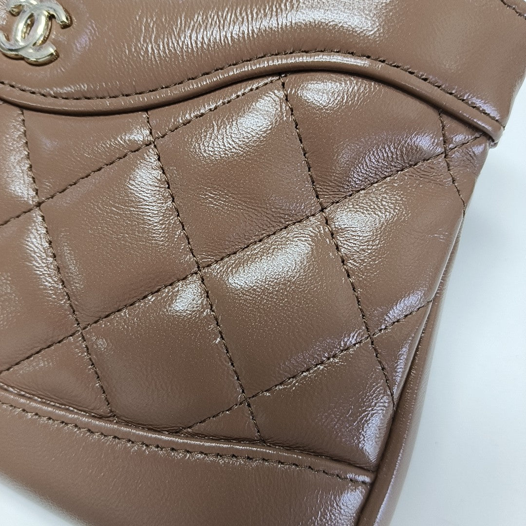 CHANEL 31 Quilted Lambskin Beige