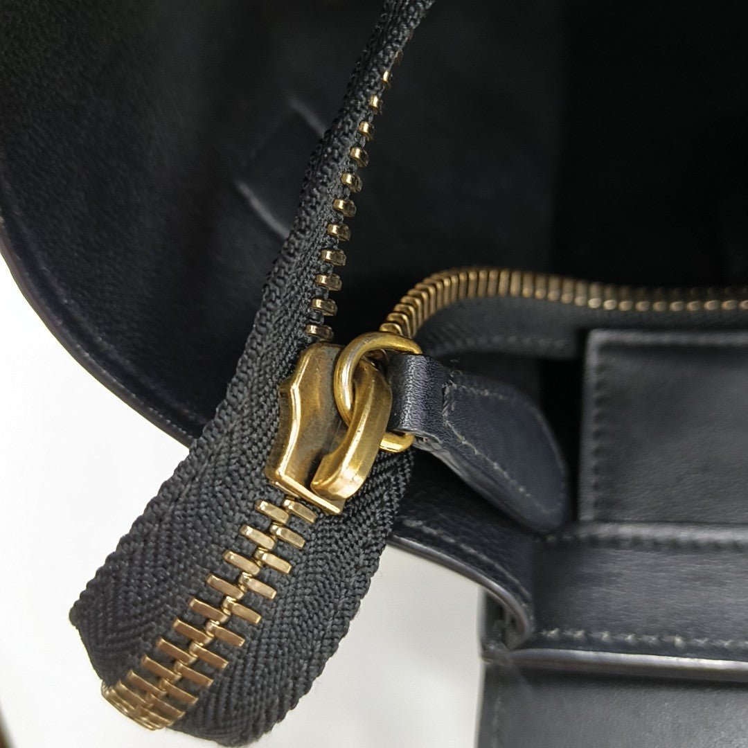 LUGGAGE Micro Calfskin Black
