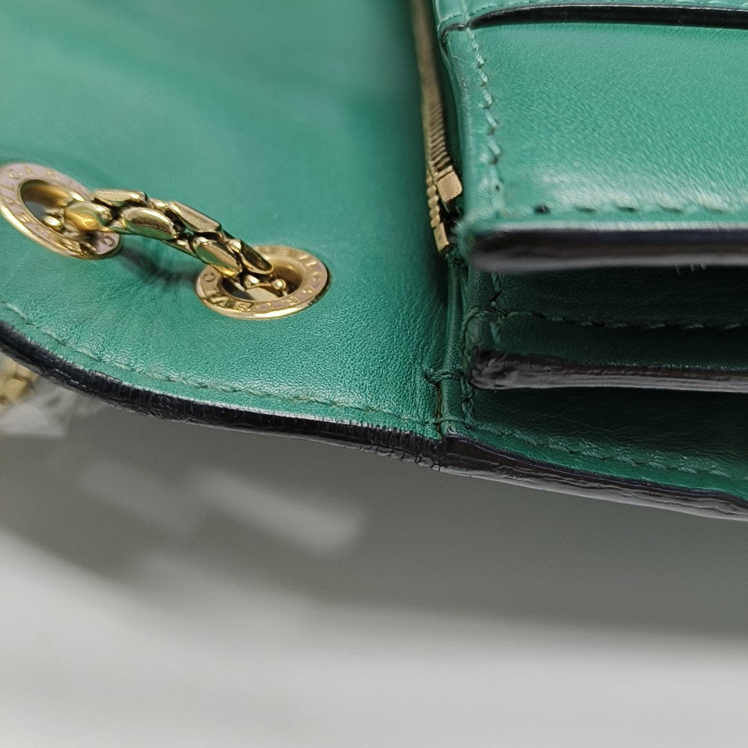 SERPENTI FOREVER Medium Calfskin Green