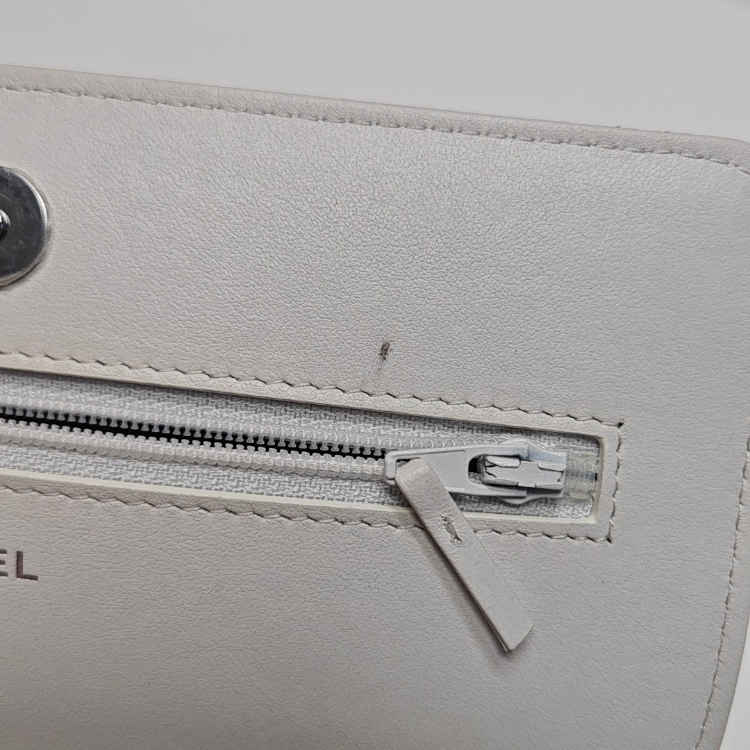 CHANEL 19 Small Quilted Lambskin White