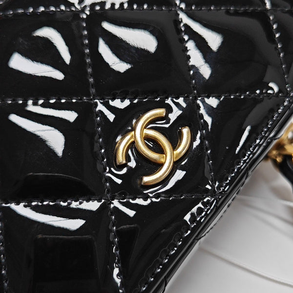 Quilted Patent Calfskin Shoulder Bag Black