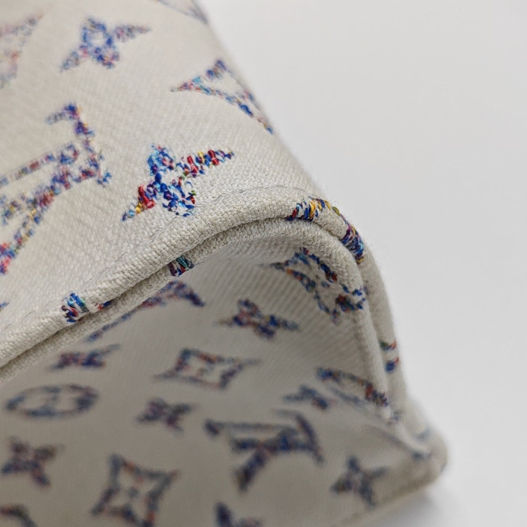 ONTHEGO MM Monogram Canvas White