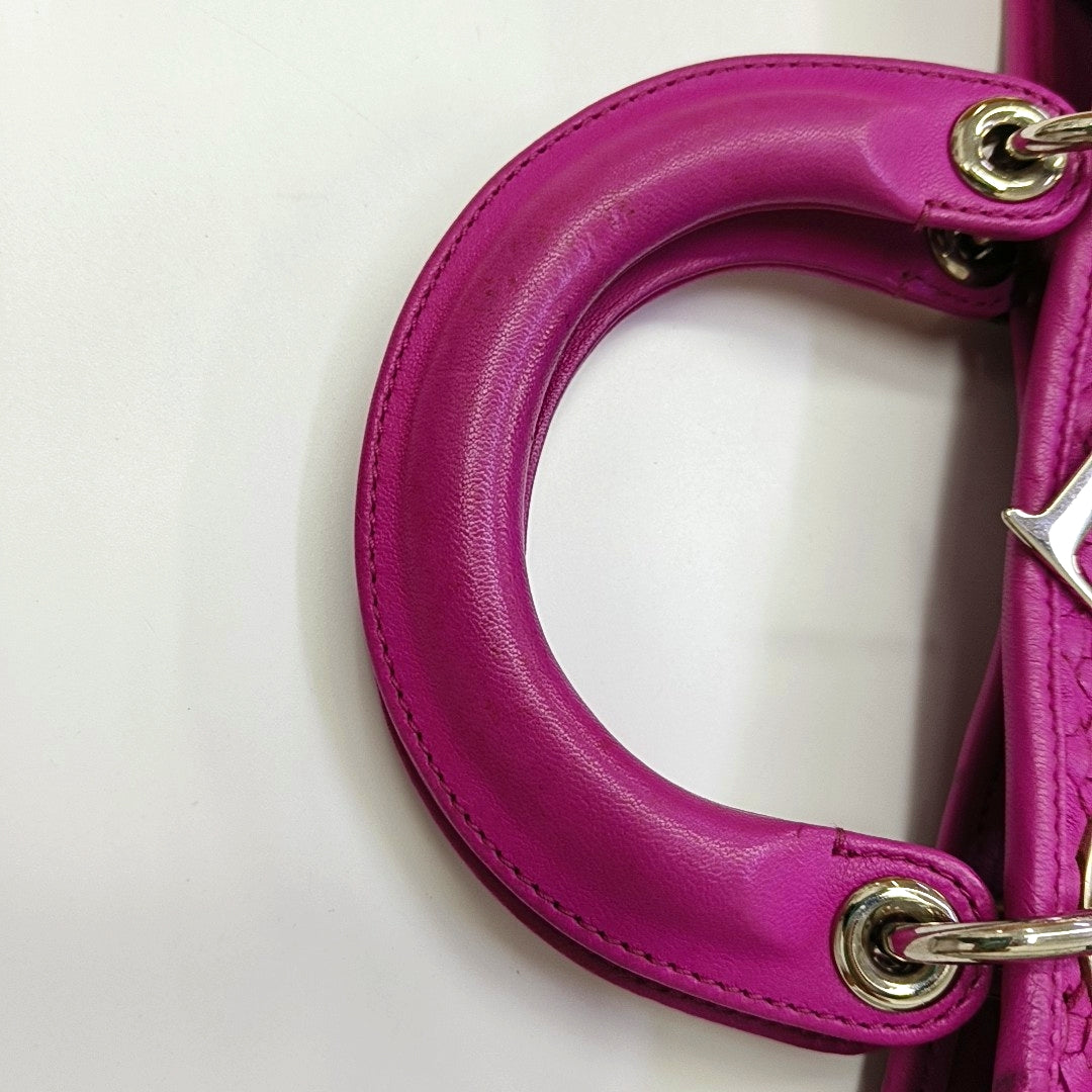 Authenticated pre-owned  Diorissimo Calfskin Red - Tote Bag at Looply