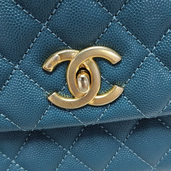 COCO HANDLE Medium Quilted Grained Calfskin Green