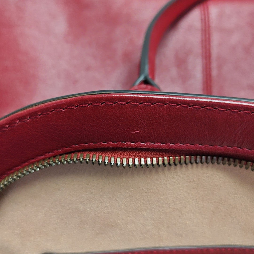 Re(belle) Large Calfskin Red