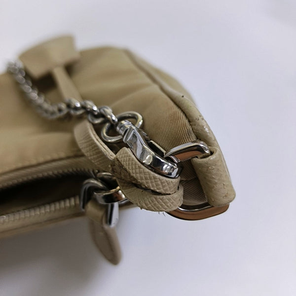 Authenticated pre-owned  Re-Edition2005 Nylon Beige - Crossbody Bag at Looply