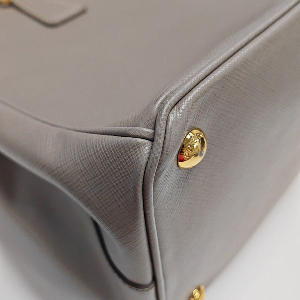 Galleria Large Saffiano Calfskin Gray