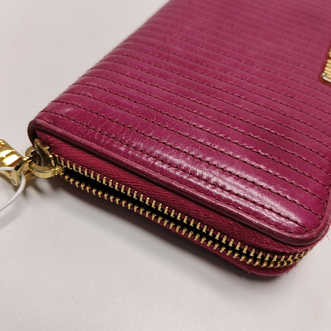 Miu Délice Quilted Lambskin Red Wallet