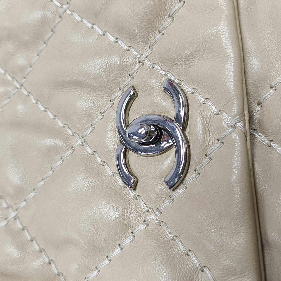 CC CROWN Quilted Calfskin Beige