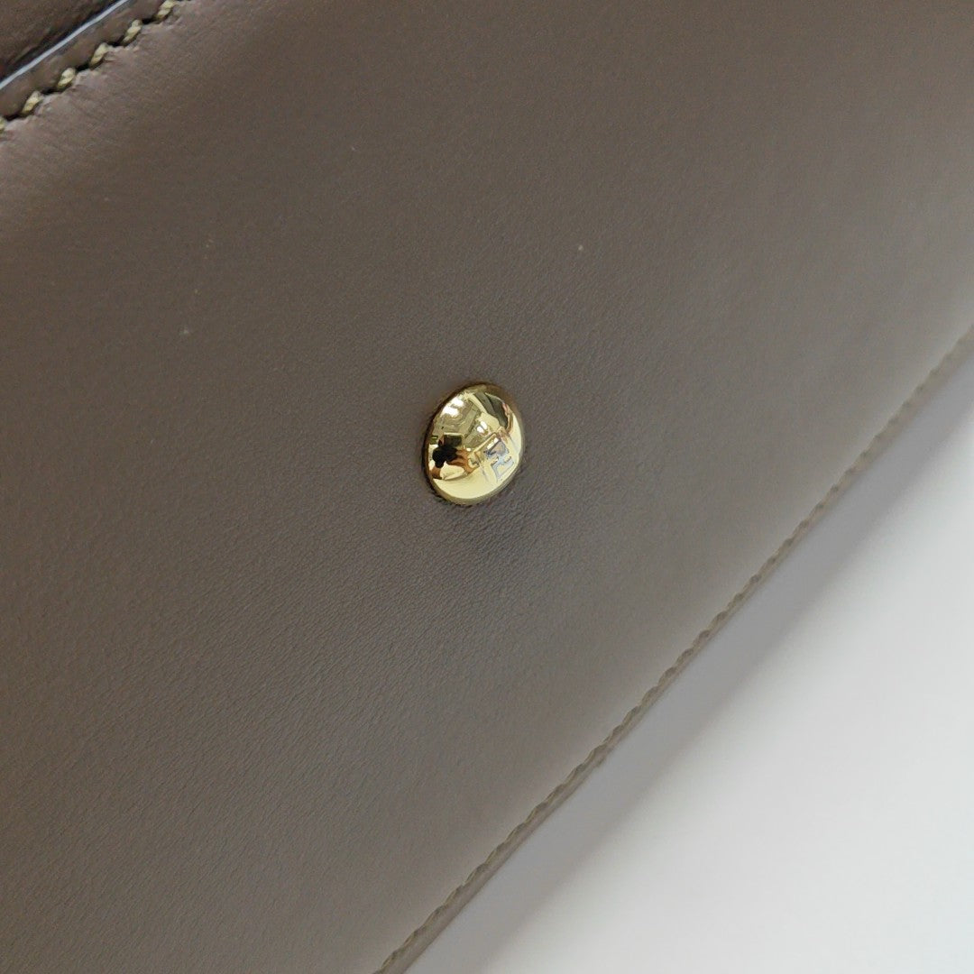 Peekaboo Medium Calfskin Brown