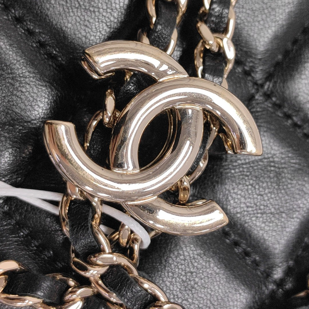 Quilted Lambskin Shoulder Bag Black