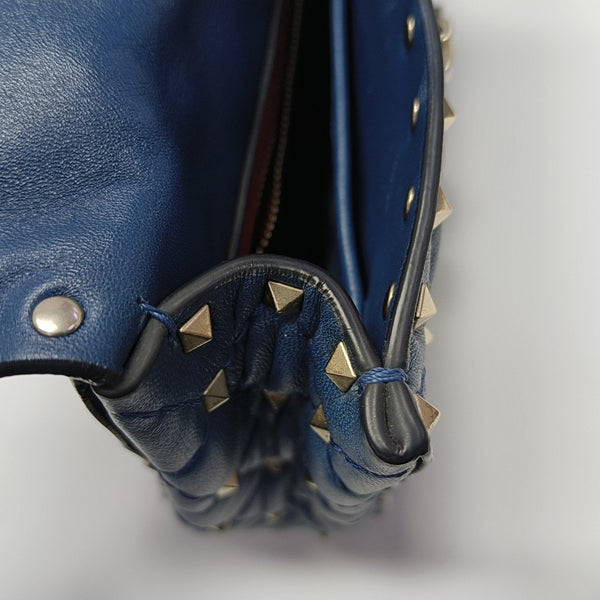 Rockstud Medium Quilted Lambskin Blue