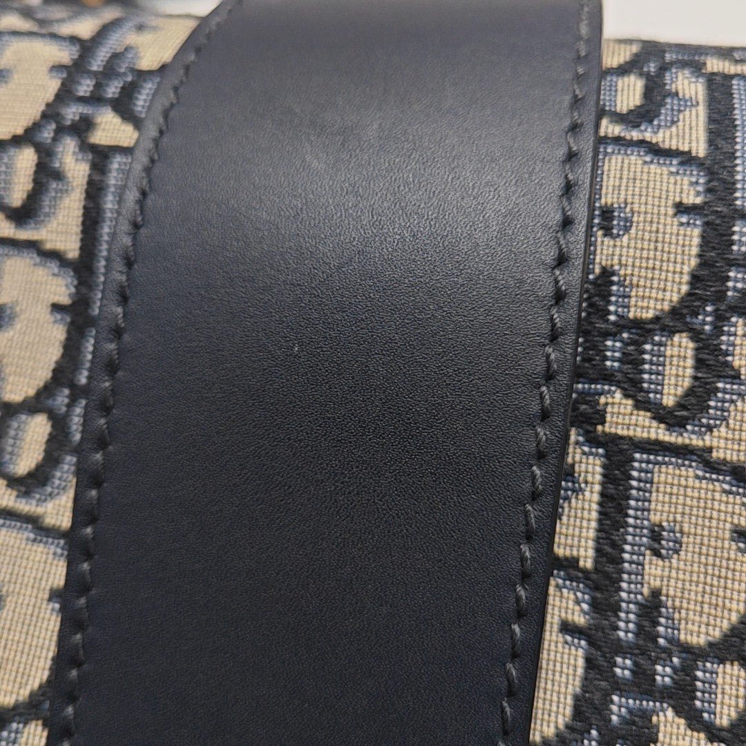 30 Montaigne Oblique Canvas Blue