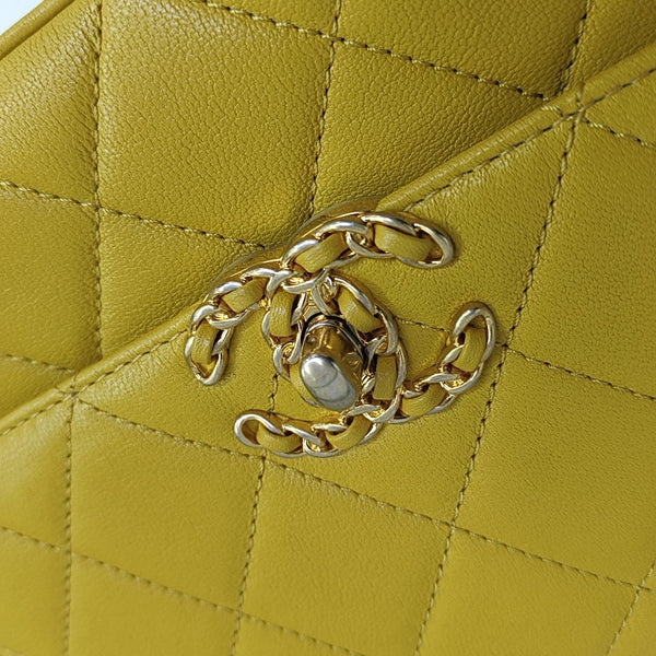CHAIN INFINITY TOP HANDLE Quilted Lambskin Yellow