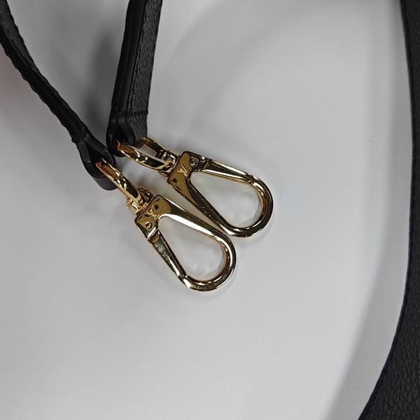 MADELEINE Monogram Calfskin Black