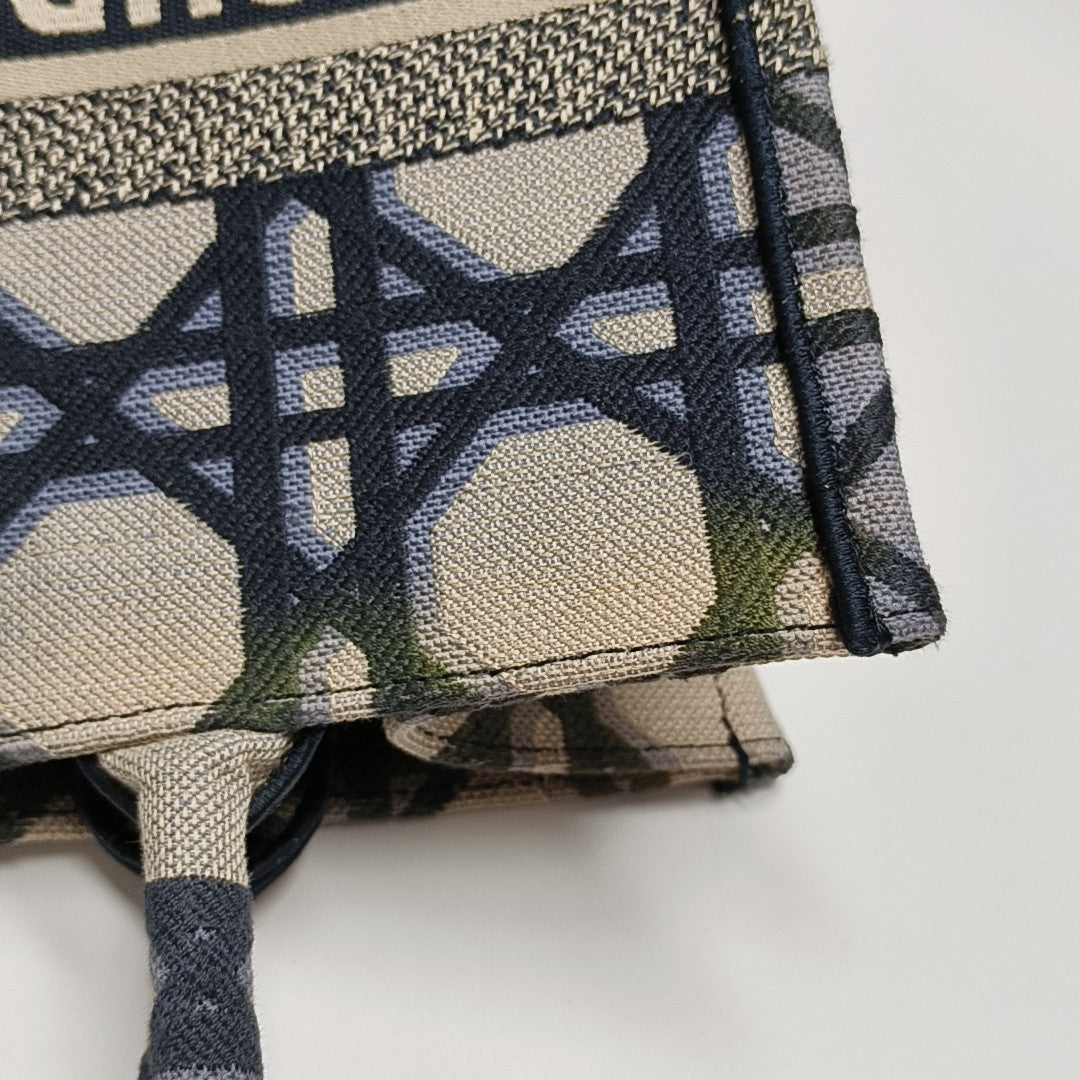 Book Tote Medium Canvas Blue