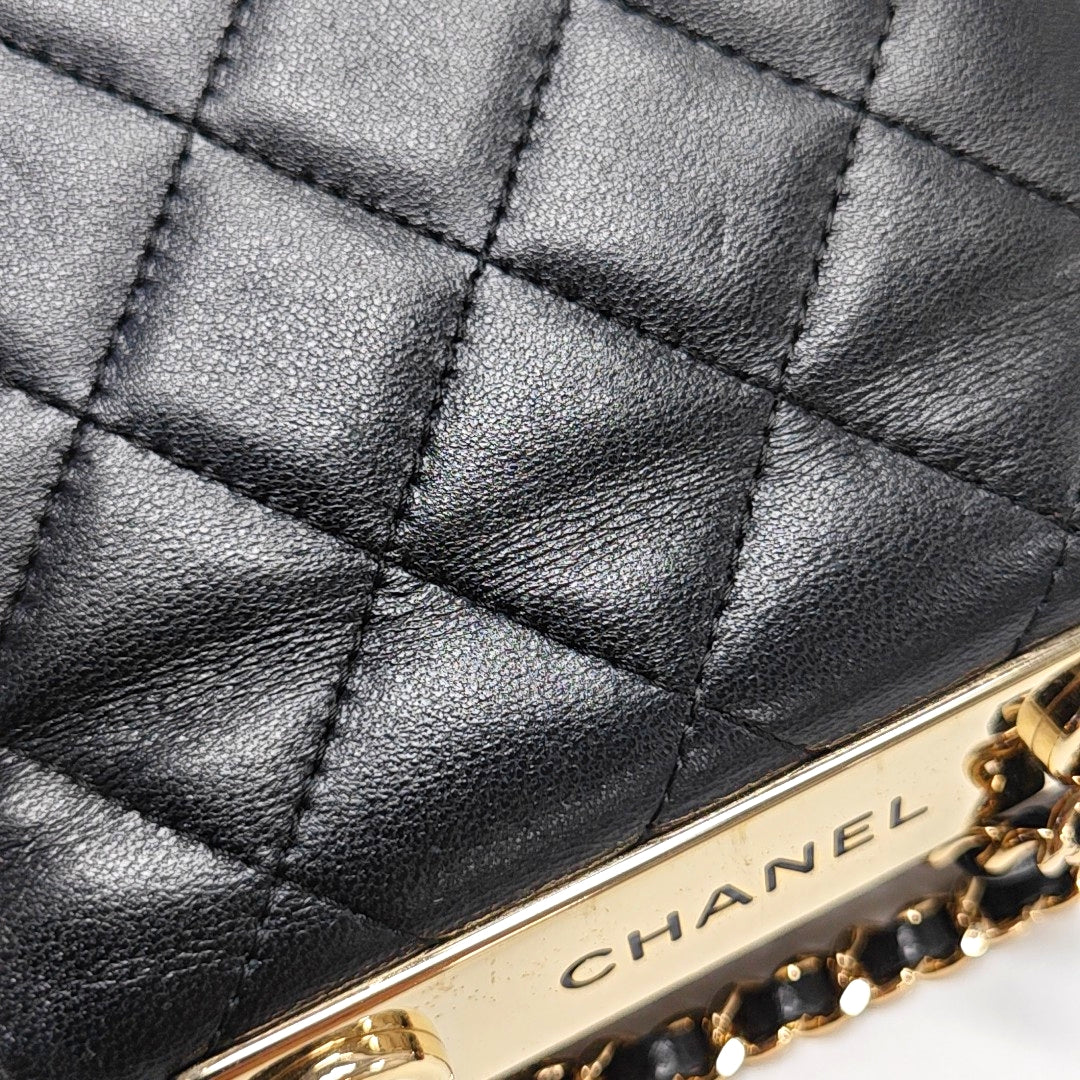 Authenticated pre-owned  TRENDY CC Quilted Lambskin Black - Shoulder Bag at Looply