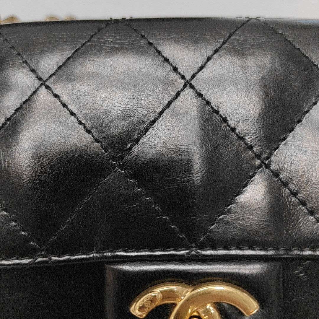 CLASSIC FLAP Mini Quilted Calfskin Black