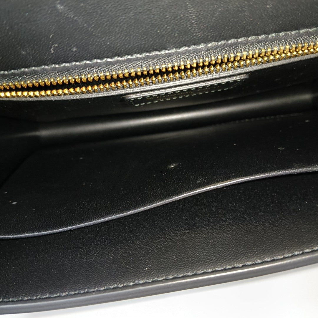 30 Montaigne Calfskin Black