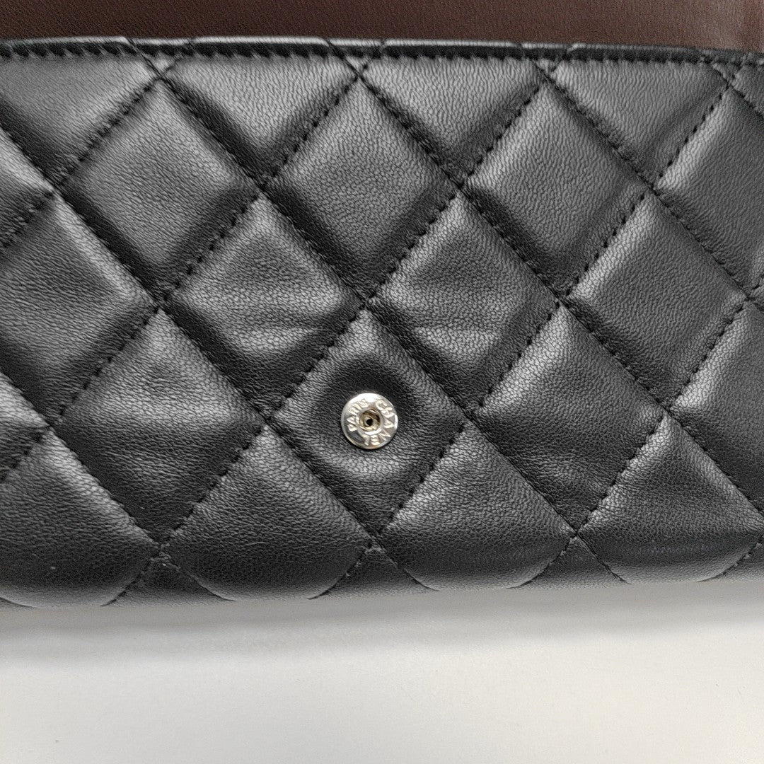 CLASSIC FLAP Mini Quilted Lambskin Black Wallet