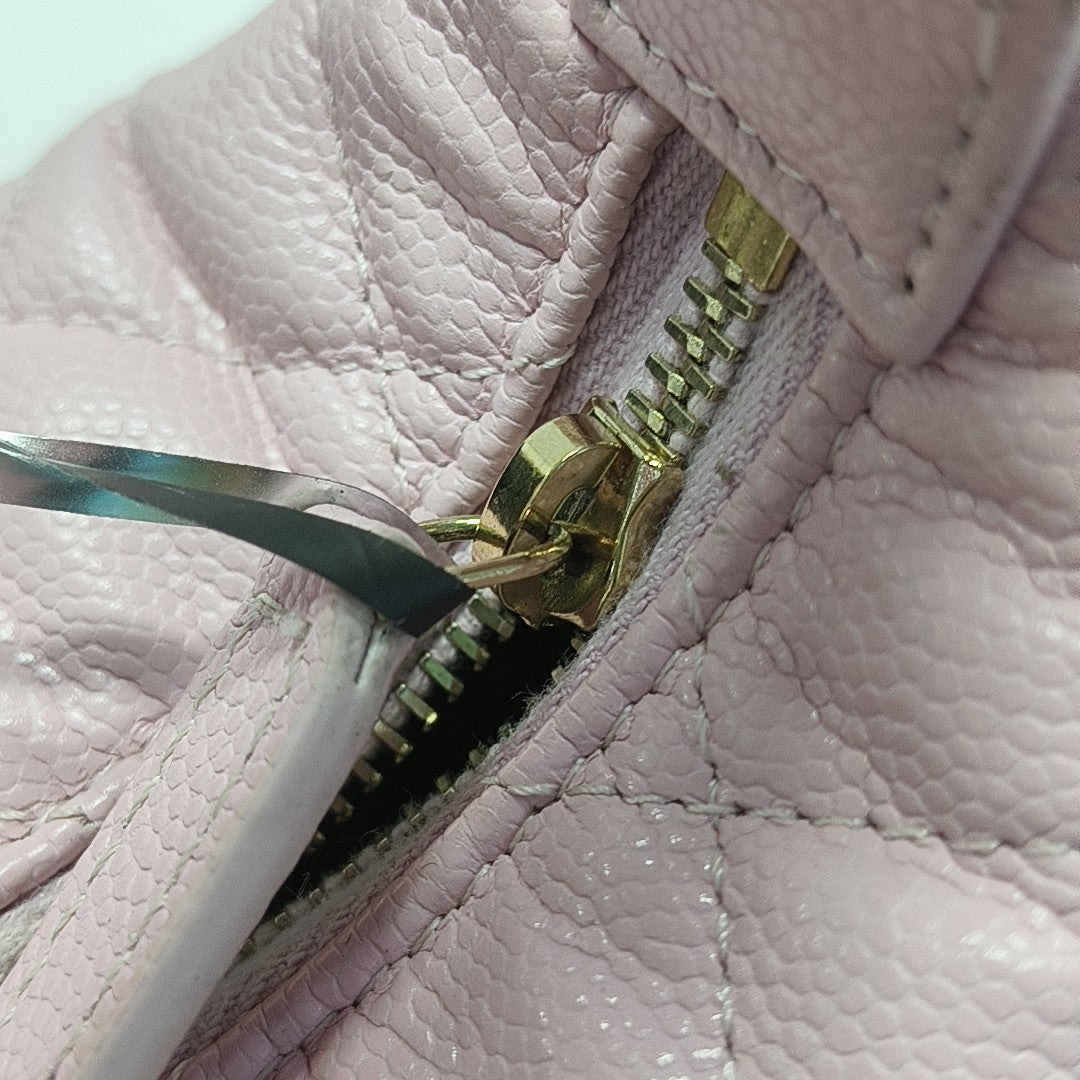 HOBO Quilted Grained Calfskin Pink